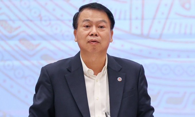 Chứng khoán diễn biến bất thường, Bộ Tài chính nói gì?