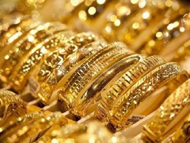 Giá vàng hôm nay 23/1: Dân buôn chốt lời, vàng đảo chiều rời đỉnh