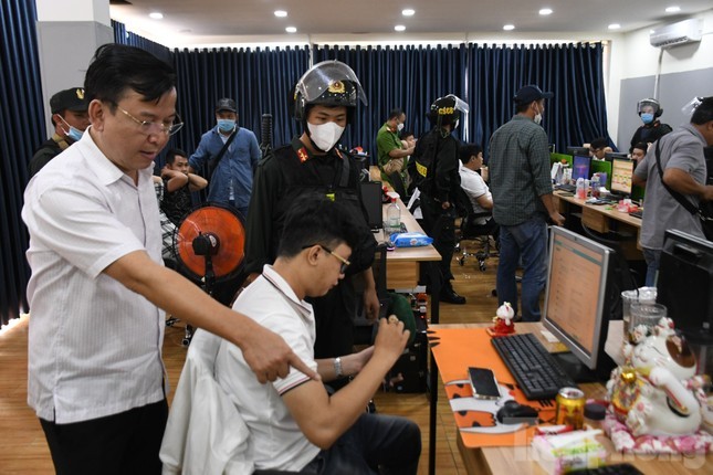 Sáu ngân hàng, công ty tài chính liên quan vụ đòi nợ thuê 1.000 tỷ ở Tiền Giang 