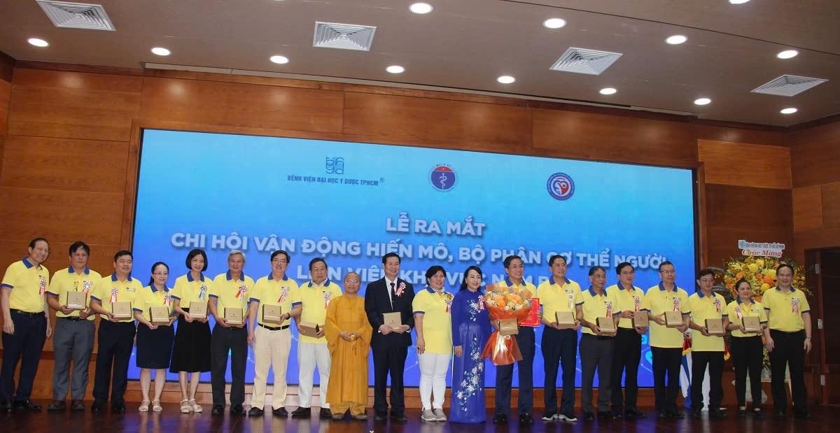 Nhiều y, bác sĩ, nghệ sĩ, nhân viên bệnh viện đã đăng ký hiến tặng mô, tạng sau khi chết não