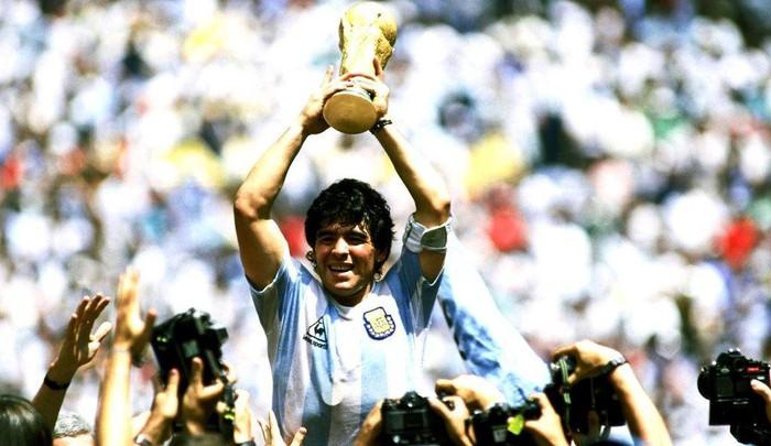 Messi, Ronaldo cùng nhiều siêu sao bóng đá thế giới tri ân huyền thoại Maradona