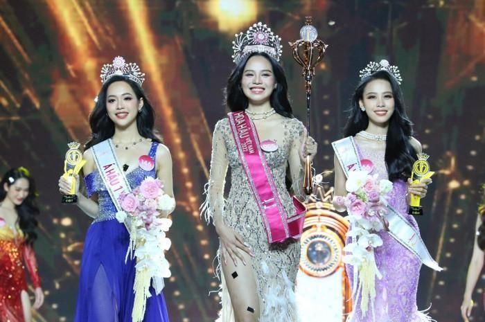 Lộ thông tin 