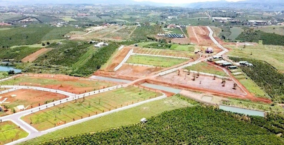 Phía sau 