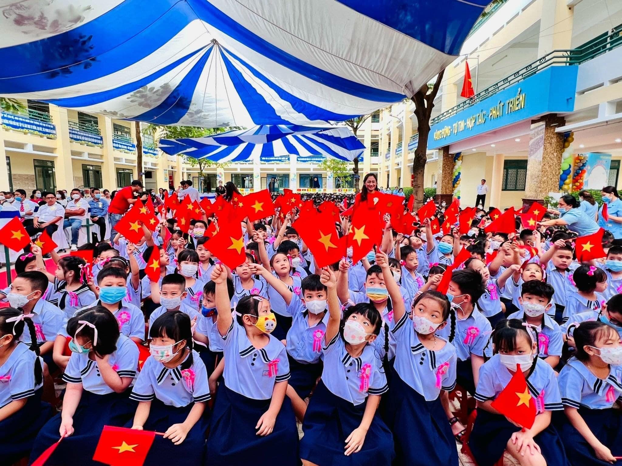 Không tăng mức thu học phí năm học 2022 - 2023