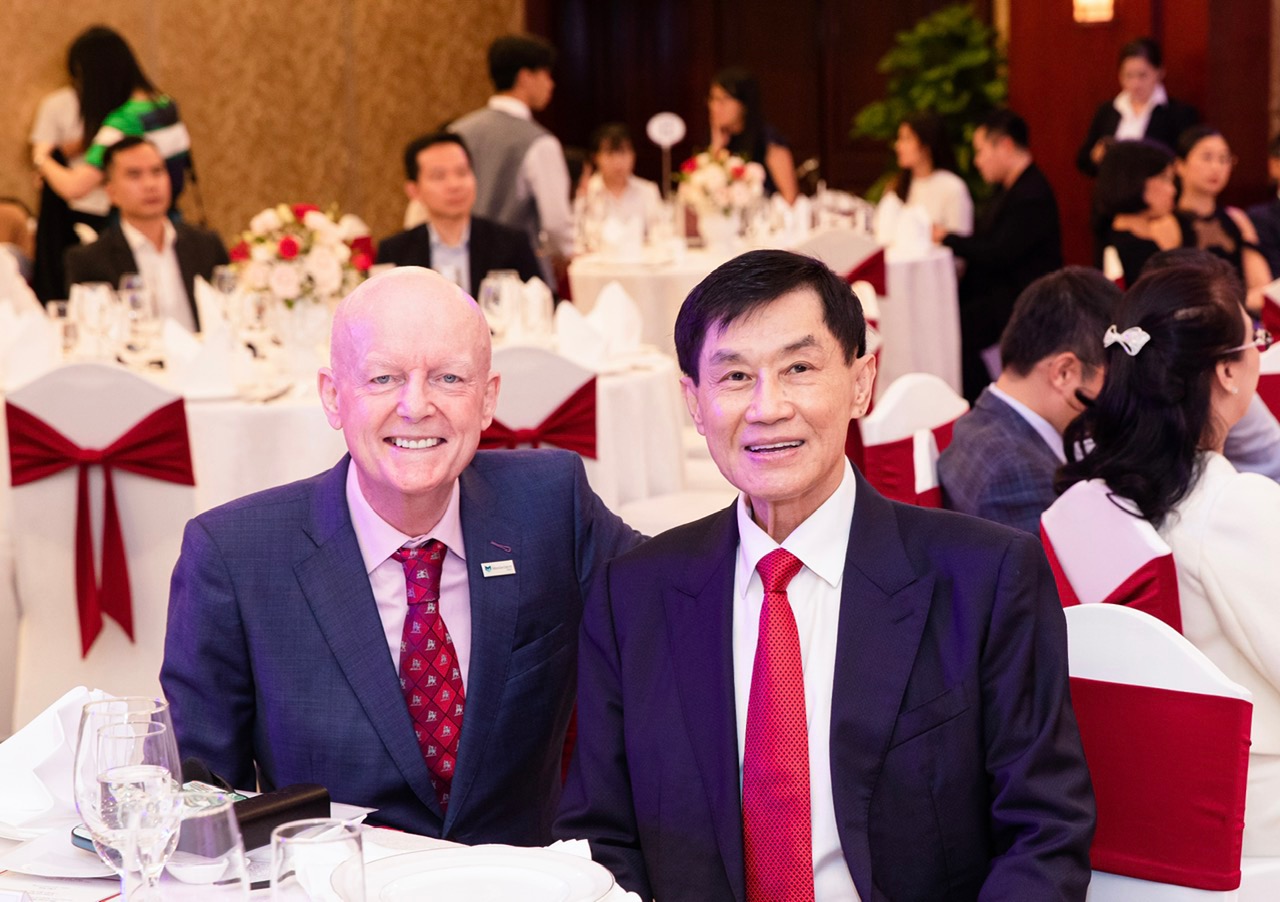 Ông Johnathan Hạnh Nguyễn và con đường gần 40 năm về với quê hương
