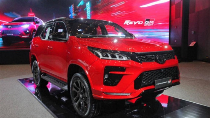 Toyota Fortuner mới sắp về Việt Nam, nâng cấp nhiều trang bị
