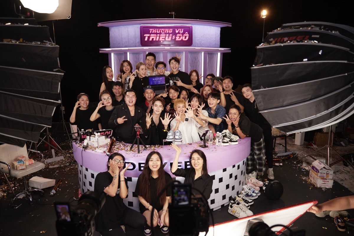 Diệp Lâm Anh cán mốc gần 36 tỷ trong phiên live “Thương vụ triệu đô”
