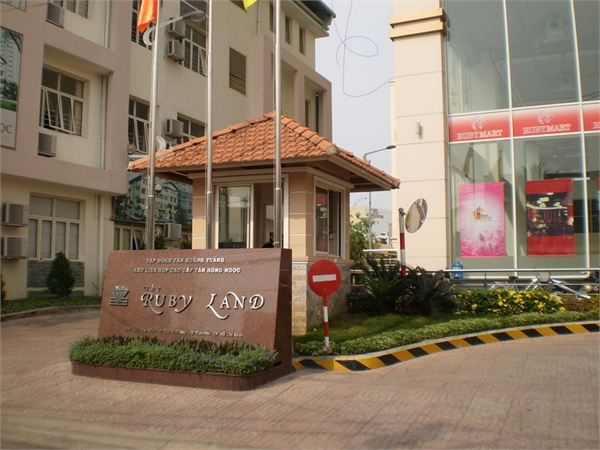 Dân Sài Gòn mua căn hộ gần 10 năm không có 