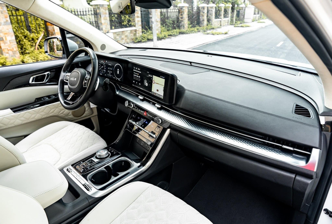 Kia Carnival phiên bản 