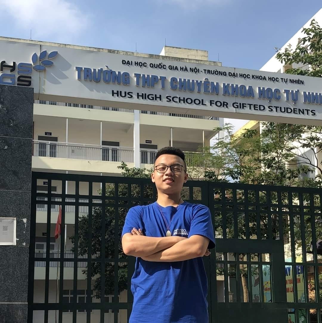 Nam sinh đạt điểm tuyệt đối môn Tiếng Anh được tuyển thẳng vào 3 trường đại học