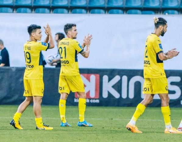 Quang Hải nằm trong nhóm kém nhất Pau FC