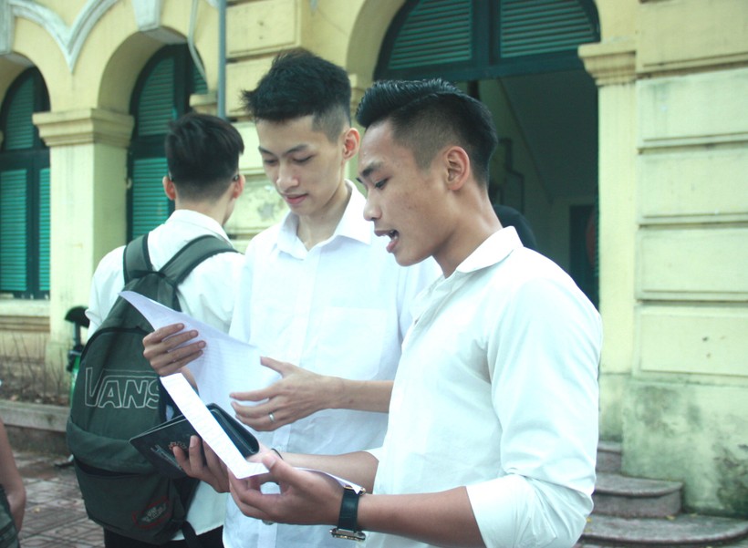 Bộ GD&ĐT hướng dẫn ghi phiếu đăng ký dự thi tốt nghiệp THPT năm 2024 