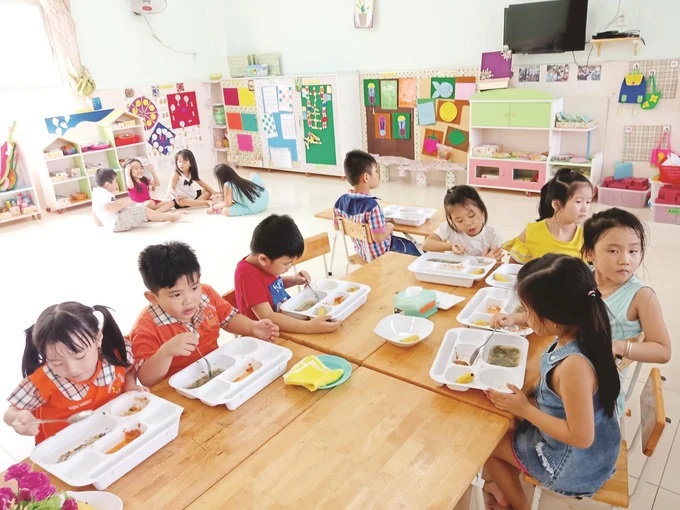 12 tỉnh chưa có Nghị quyết Hội đồng nhân dân về hỗ trợ giáo viên mầm non dân lập, tư thục