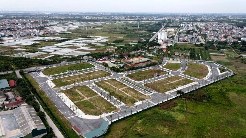 Siết phân lô bán nền từ 1/8, đất nông thôn có tăng giá? 
